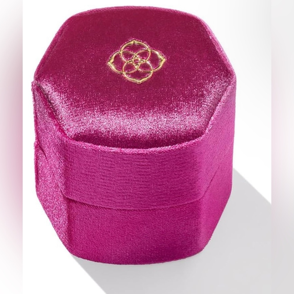 Kendra Scott Davis Small Case with Ring Insert, Hot Rose Pink Velvet